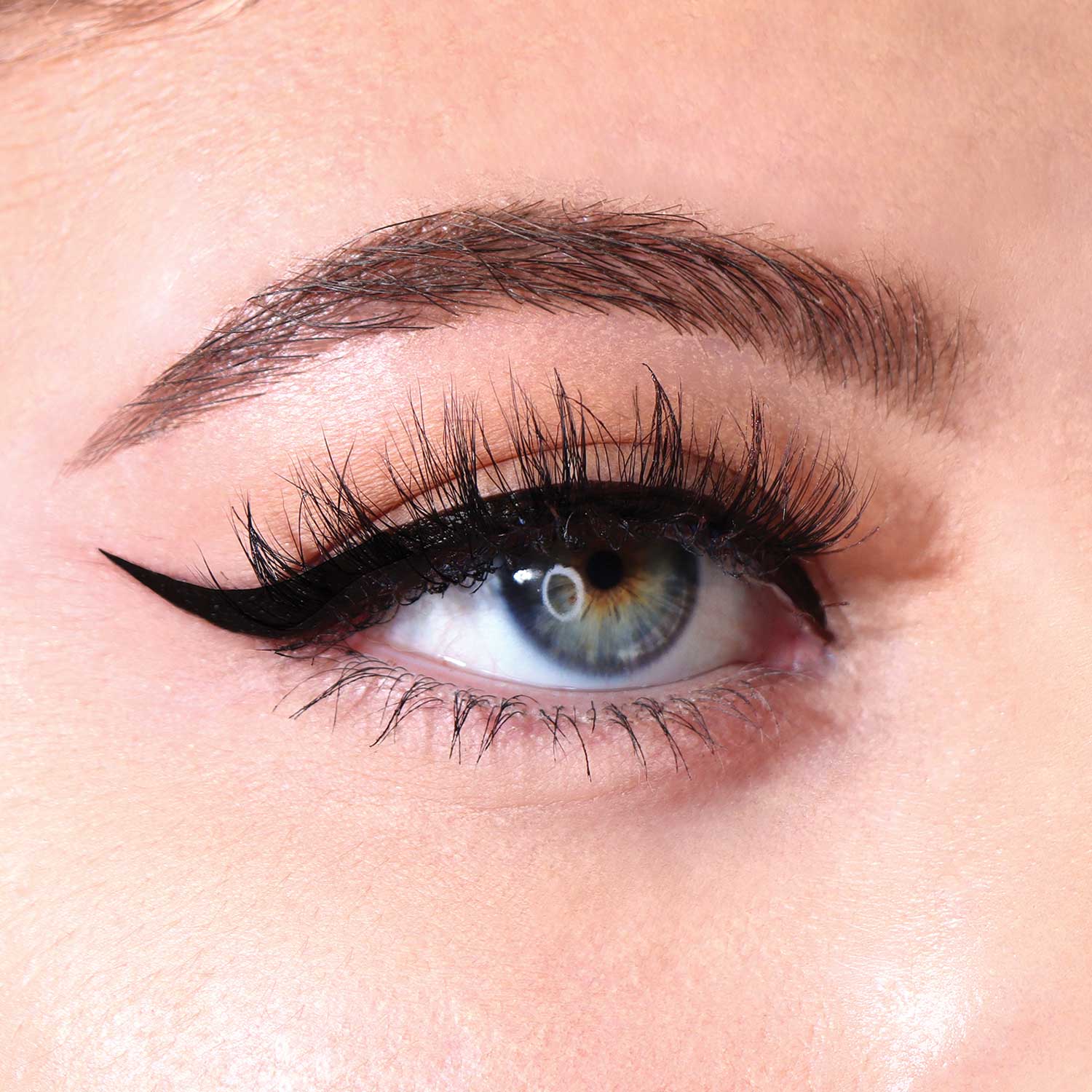 Eye Catching Dip Liner
